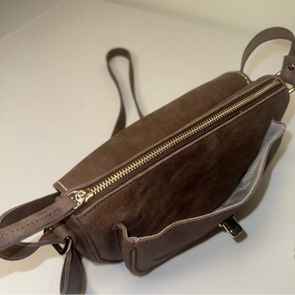 Roots Riverside Crossbody - Picture 7 of 11
